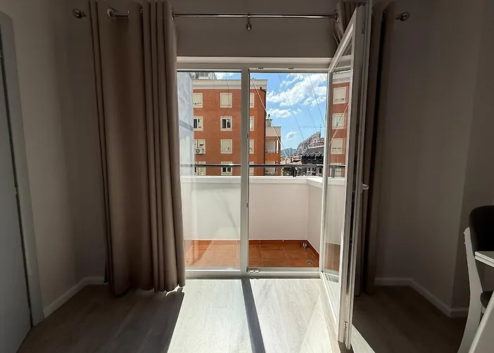 Bllok B * טיראנה